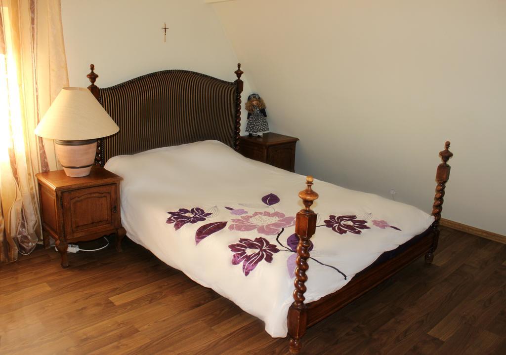 Columba Livia Guesthouse Palanga Quarto foto